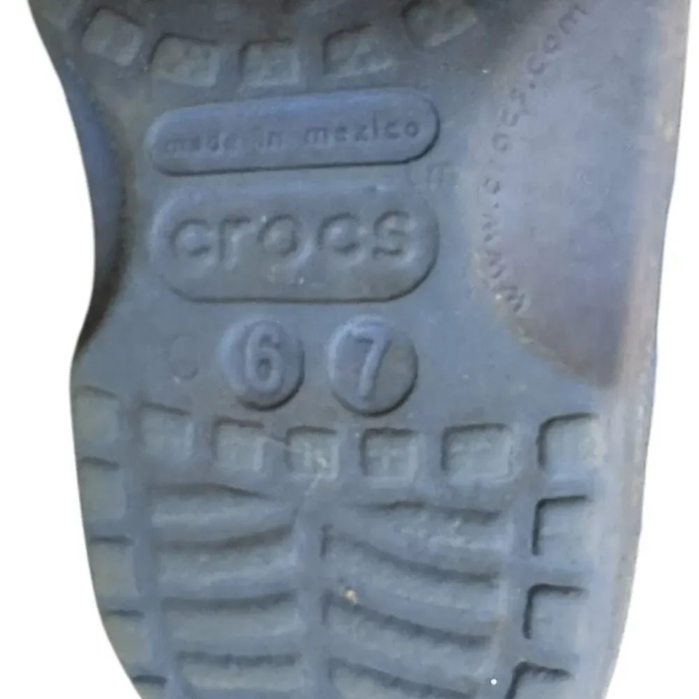 Kids Size 6/7 Classic CROCS Blue Water Clogs
